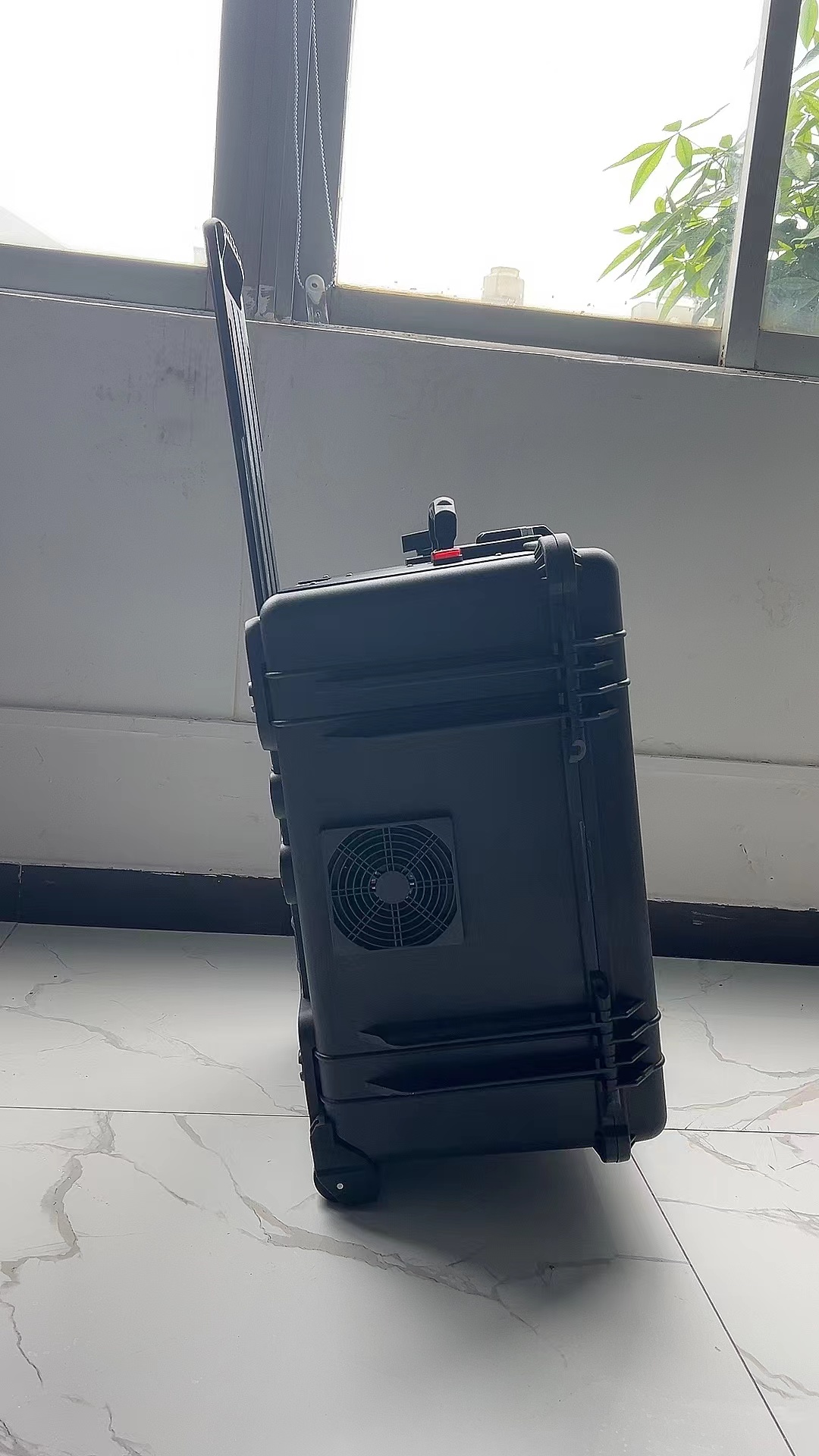 新会手拉箱型移动通信干扰器